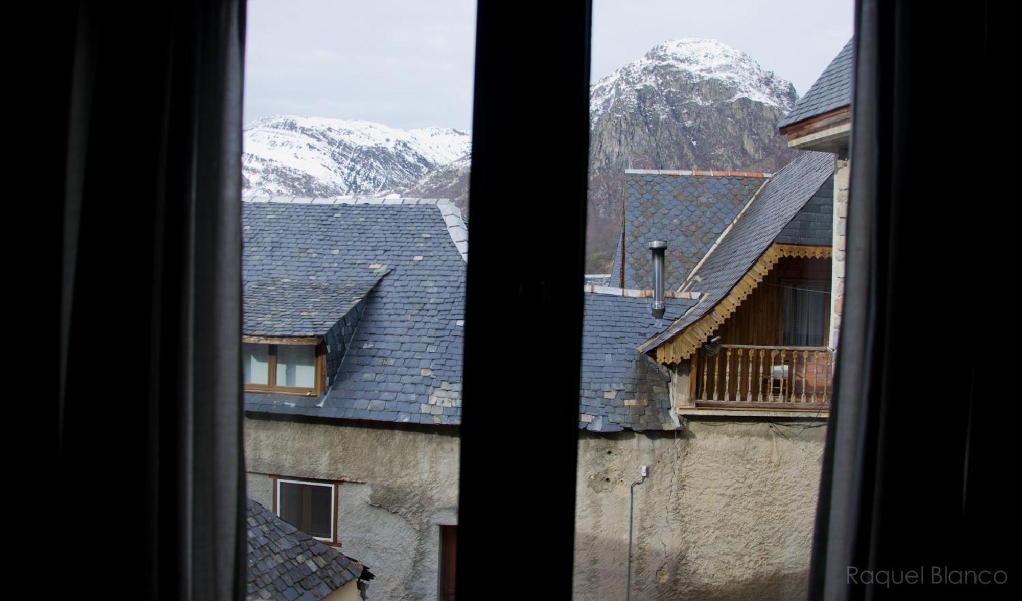 Hotel Saueth Tredós Quarto foto